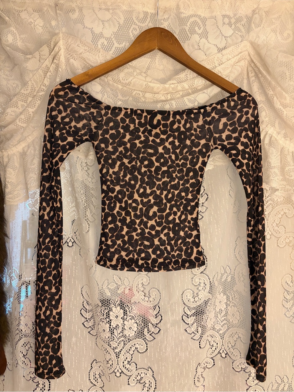 wild fable Leopard Print Long Sleeve Crop Top - Black and Tan